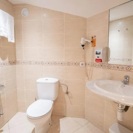 Les Terres Hotel