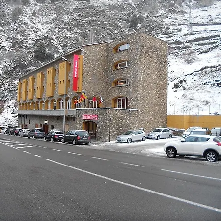 Les Terres Hotel 3*